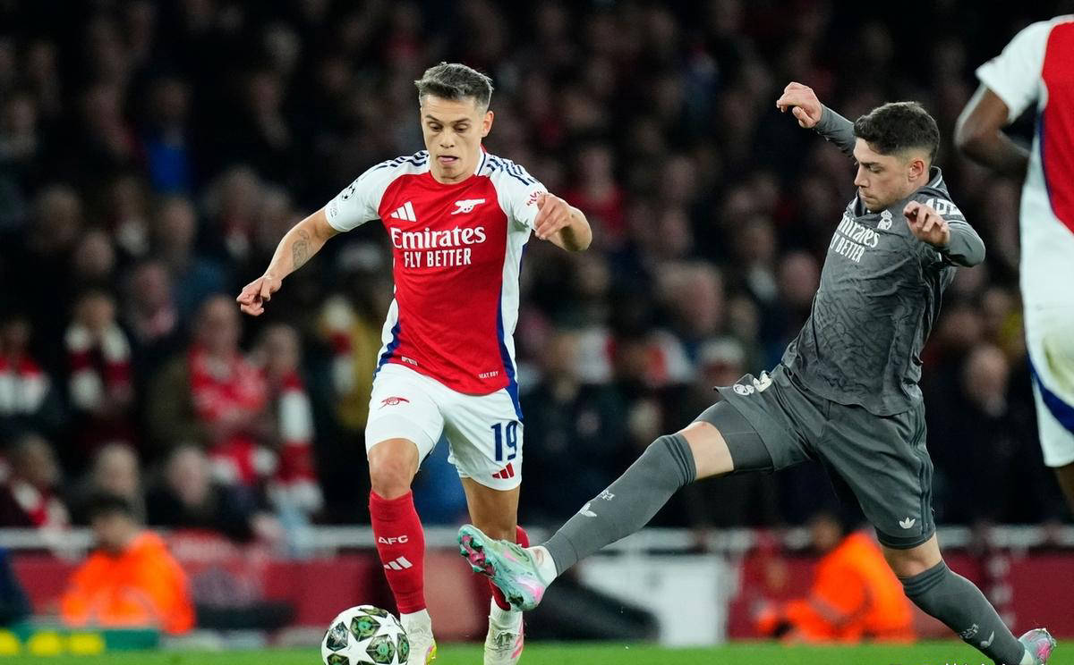 皇马0-3惨败阿森纳，四位巨星黯然失色，欧冠卫冕前景渺茫