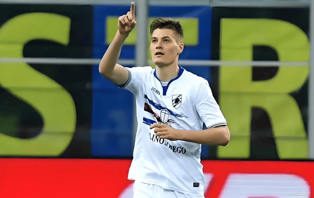 据报道，曼联正在接触德甲俱乐部的22岁门将，并有意签下德甲冠军前锋